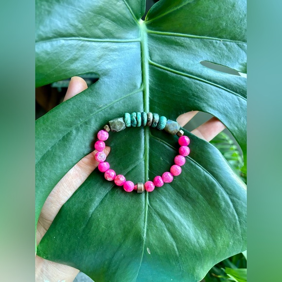 Turquoise - Labradorite - Hematite - Agate - Picture 2 of 6